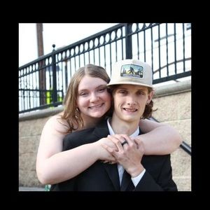 Meet your Posher, Hunter